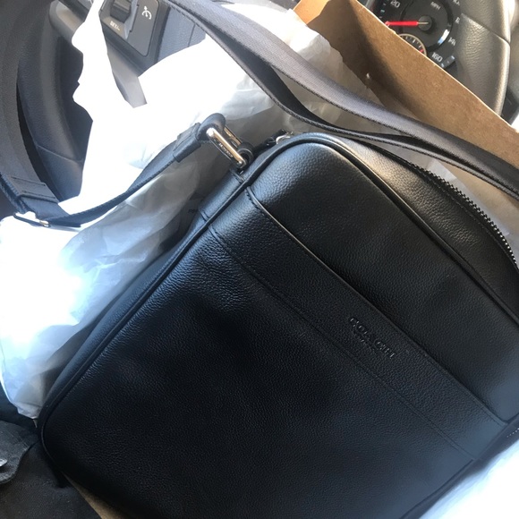 All Black Coach Over The Shoulder Bag - Picture 4 of 5